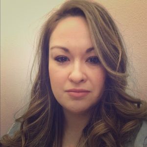 Meet your Posher, Lorena